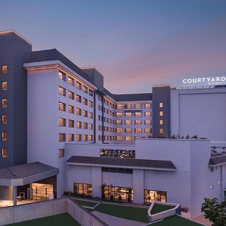 Hotel Courtyard By Marriott Shillong Exterior foto